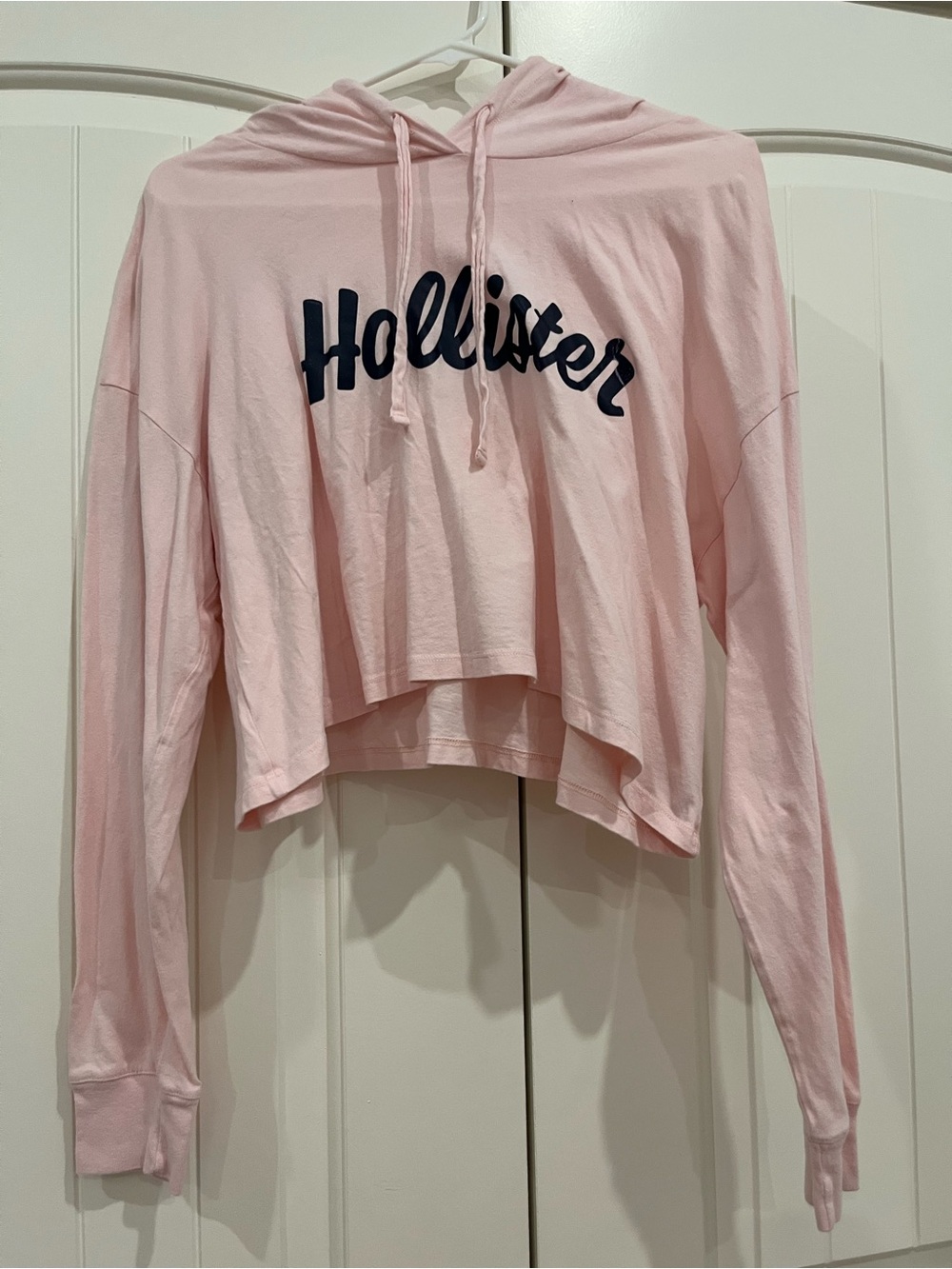 Hollister Light Pink Cropped Hooded Sweatshirt with Navy Logo
